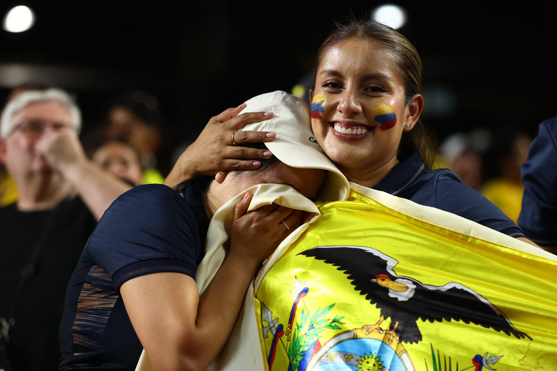 Hinchas ecuatorianos piden salida de DT Beccacece, ven poca esperanza ante Alemania
