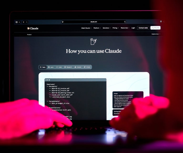 Anthropic lanza nuevo software, Claude Science, para automatizar la ...