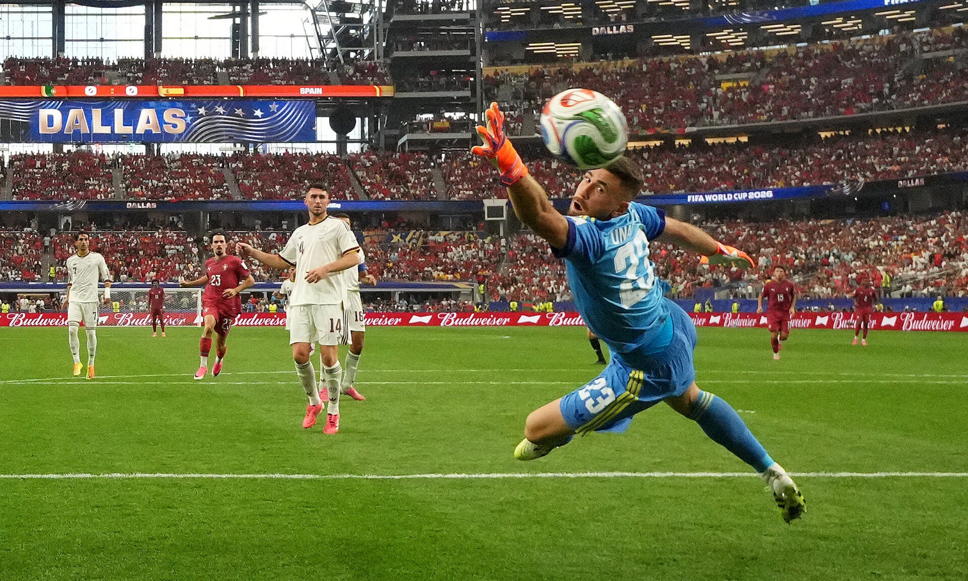 Unai Simón quiere entrar en la historia con un récord jamás logrado en un Mundial