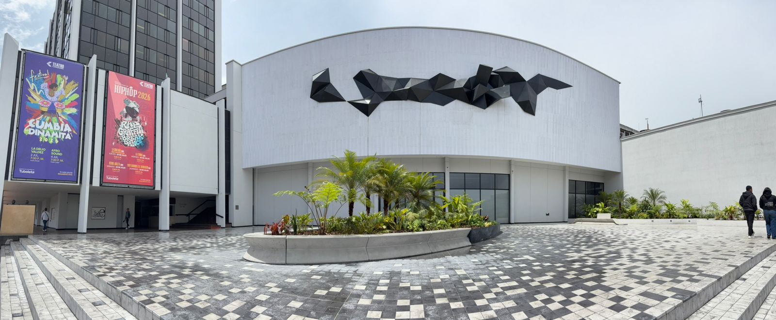 Colsubsidio instala obra del maestro Carlos Rojas