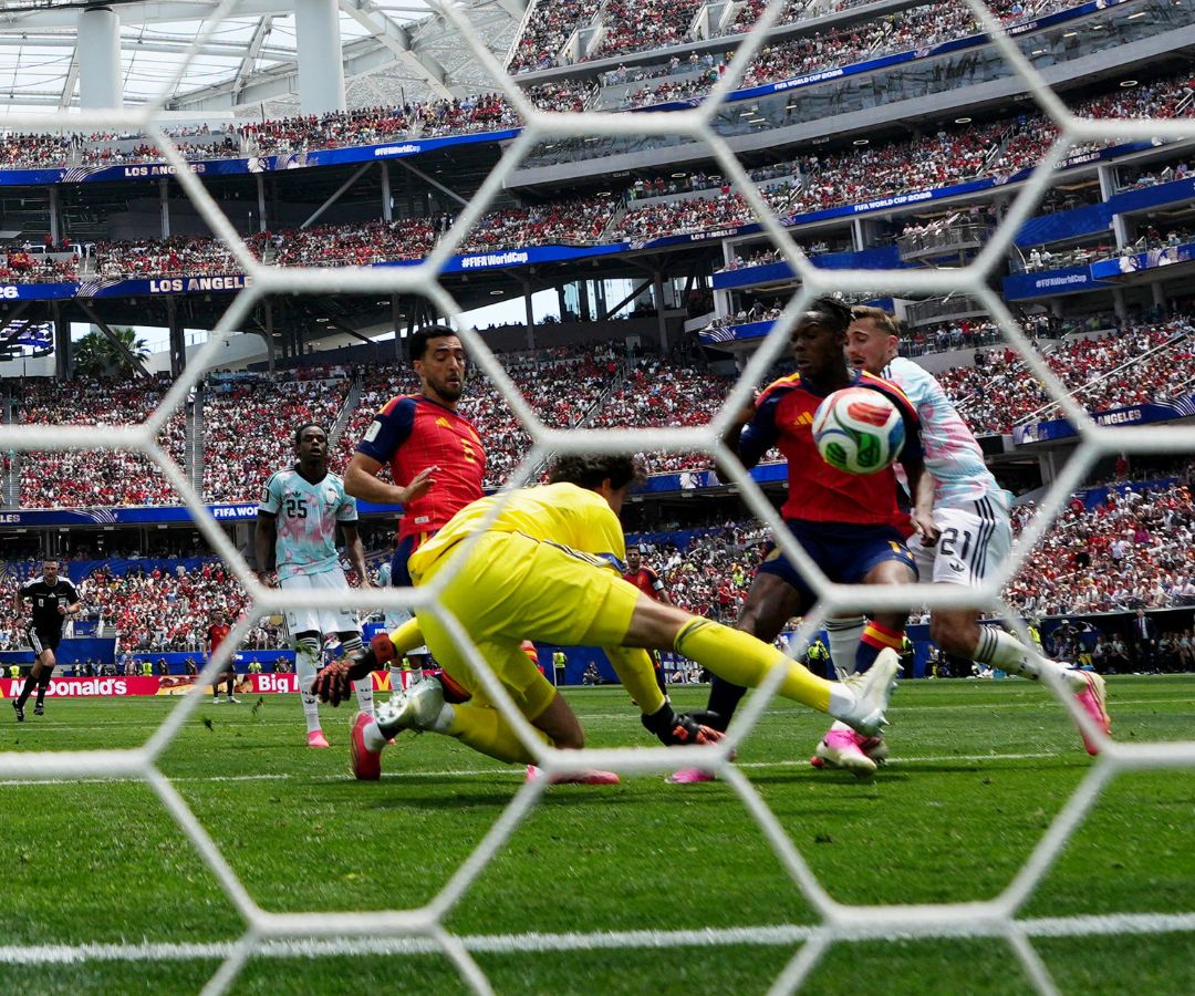 España avanza a semifinales del con gol agónico del suplente Mikel Merino ante Bélgica