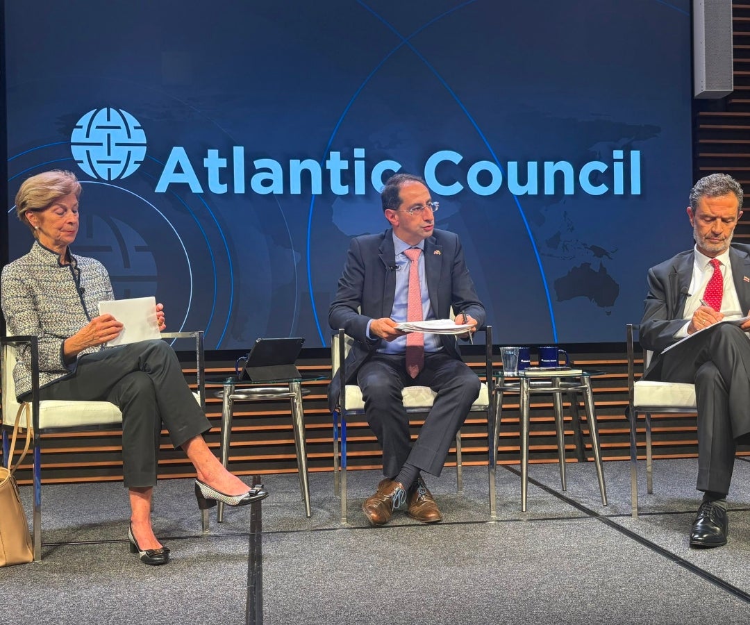 Encuentro de José Manuel Restrepo y Omar Bula con el Atlantic Council en Washington