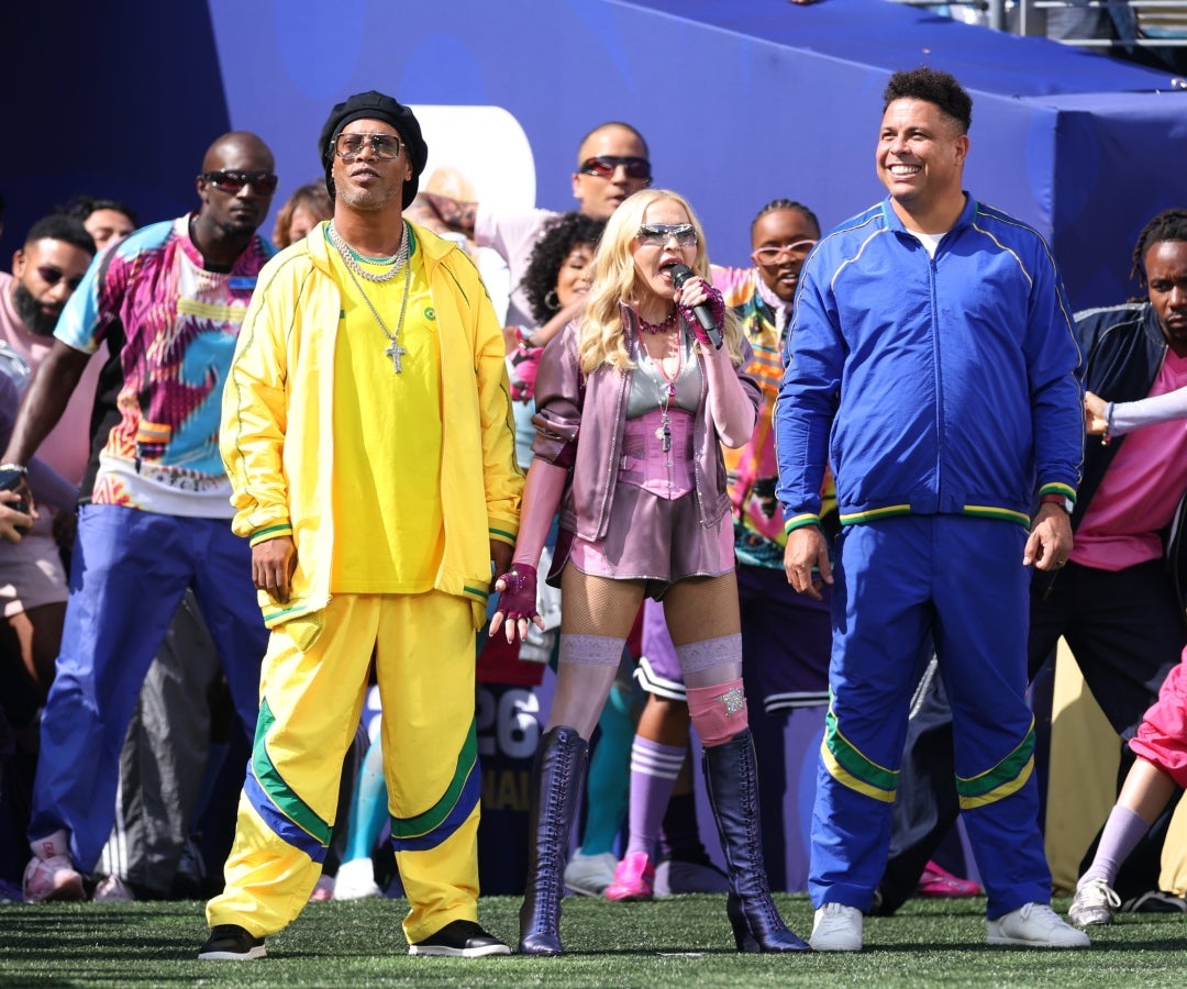 Ronaldinho, Madonna y Ronaldo aperturaron el show del medio tiempo del Mundial