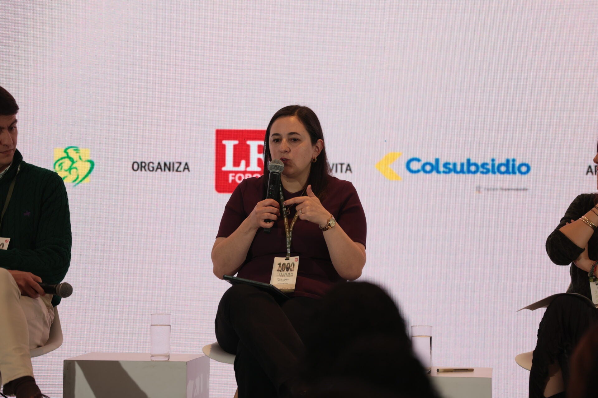 Angie Estupiñán, líder de Sostenibilidad de Latam Airlines Colombia, durante el Foro LR 1.000+ Verdes | Economía Circular.
