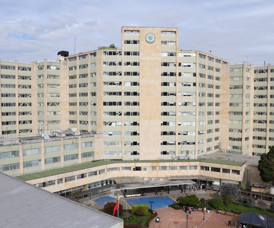 La SIC sanciona con $1.774 millones al Hospital Militar