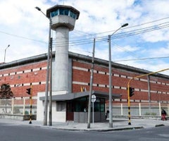Acompañamiento a adultos en cárceles Acompañamiento a adultos en cárceles