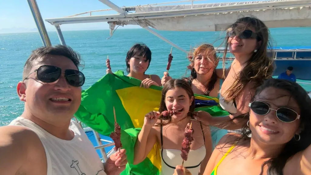 Rocío Cubillos tenía 59 años, Wendy Manrique, su hija, 37 años, y Sofía Murillo, nieta de Rocío, 17 años. En la aeronave también viajaba el piloto Alessandro Rocha