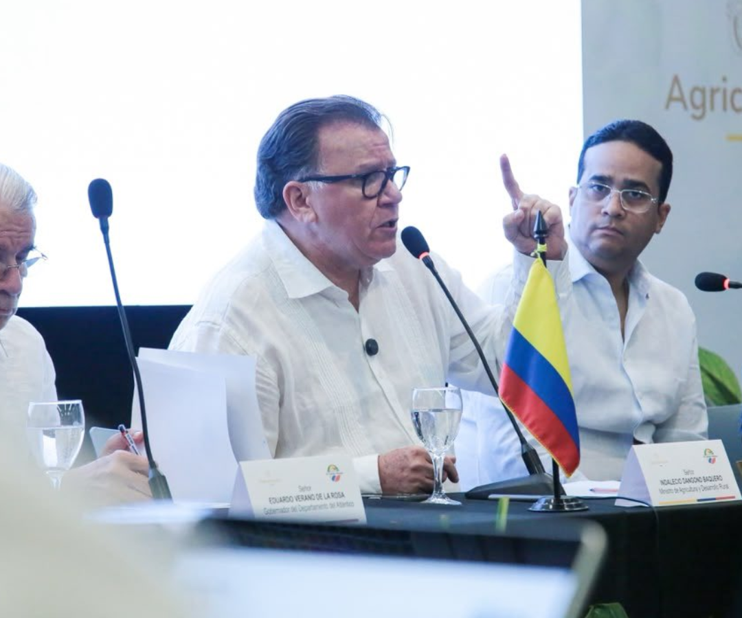 El ministro de Agricultura, Indalecio Dangond, aseguró que el gobierno está comprometido con el respaldo a productores y familias afectadas por el terremoto
