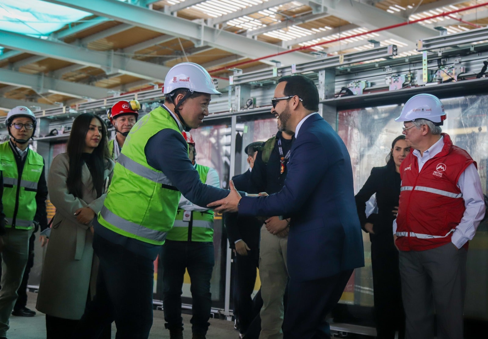 El presidente Abelardo de la Espriella hizo un recorrido por el Metro de Bogotá, acompañado por el alcalde Carlos Fernando Galán, y resaltó su compromiso con la terminación de las obras