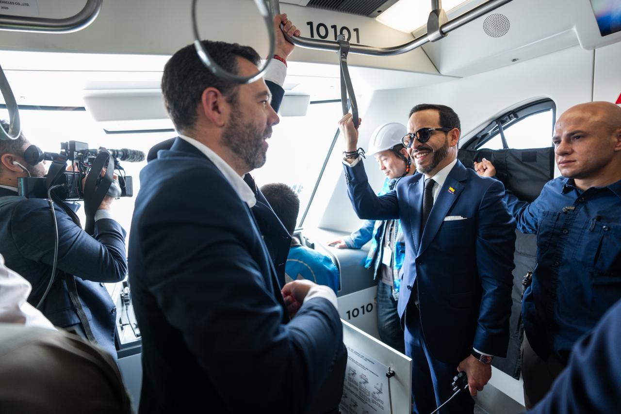 El presidente Abelardo de la Espriella hizo un recorrido por el Metro de Bogotá, acompañado por el alcalde Carlos Fernando Galán, y resaltó su compromiso con la terminación de las obras