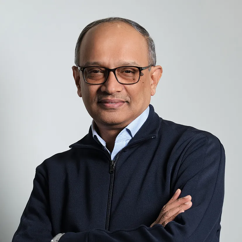 El CEO de Jaguar Land Rover, P. B. Balaji.