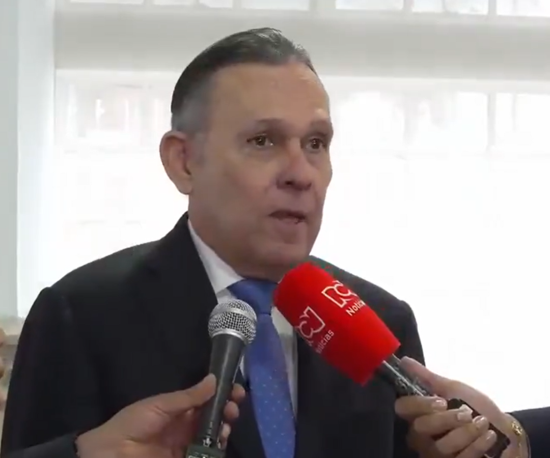Anuncio de megacarceles