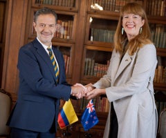 El canciller Omar Bula agradeció a la embajadora de Nueva Zelanda, Nicci Stilwell, por el apoyo