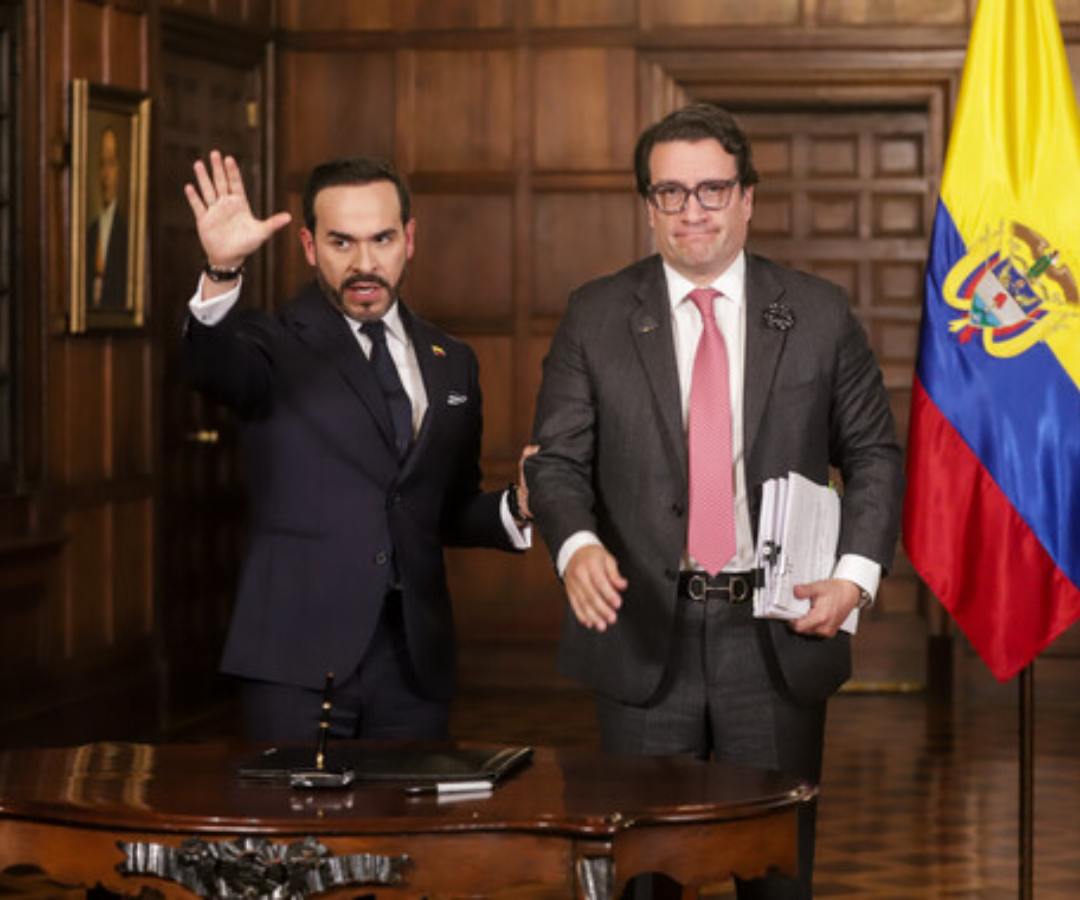 Abelardo de la Espriella, Iván Cancino