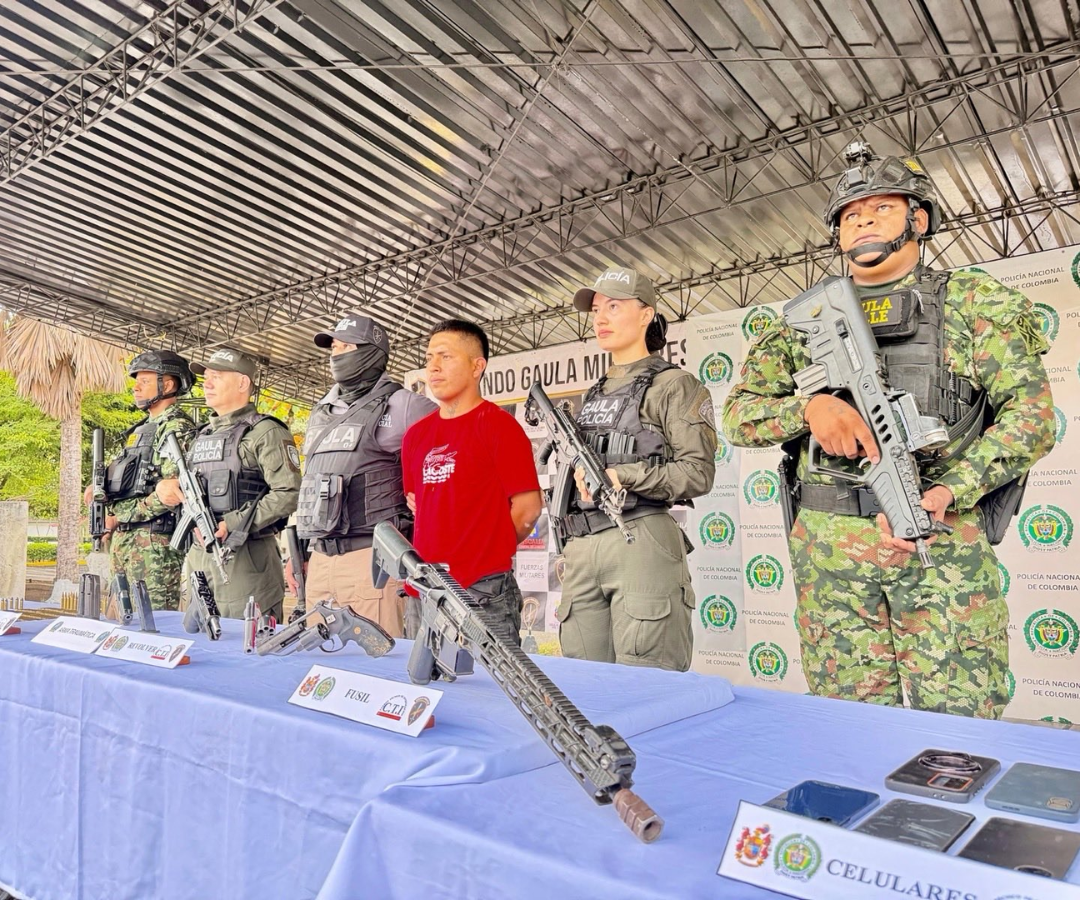 Capturas durante operativo policial en Buga contra disidencias de las Farc