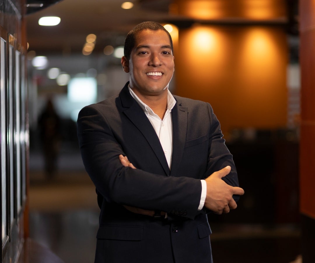 Juan Miguel Morales, líder del concurso Bolsa Millonaria