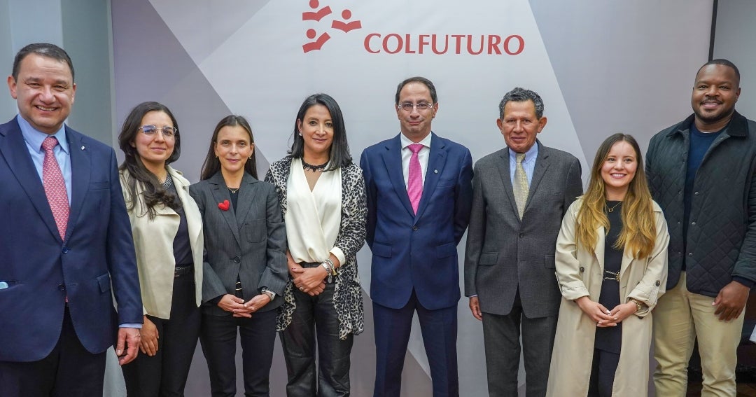 Gobierno reactiva alianza con Colfuturo para financiar 3.000 becas de posgrado