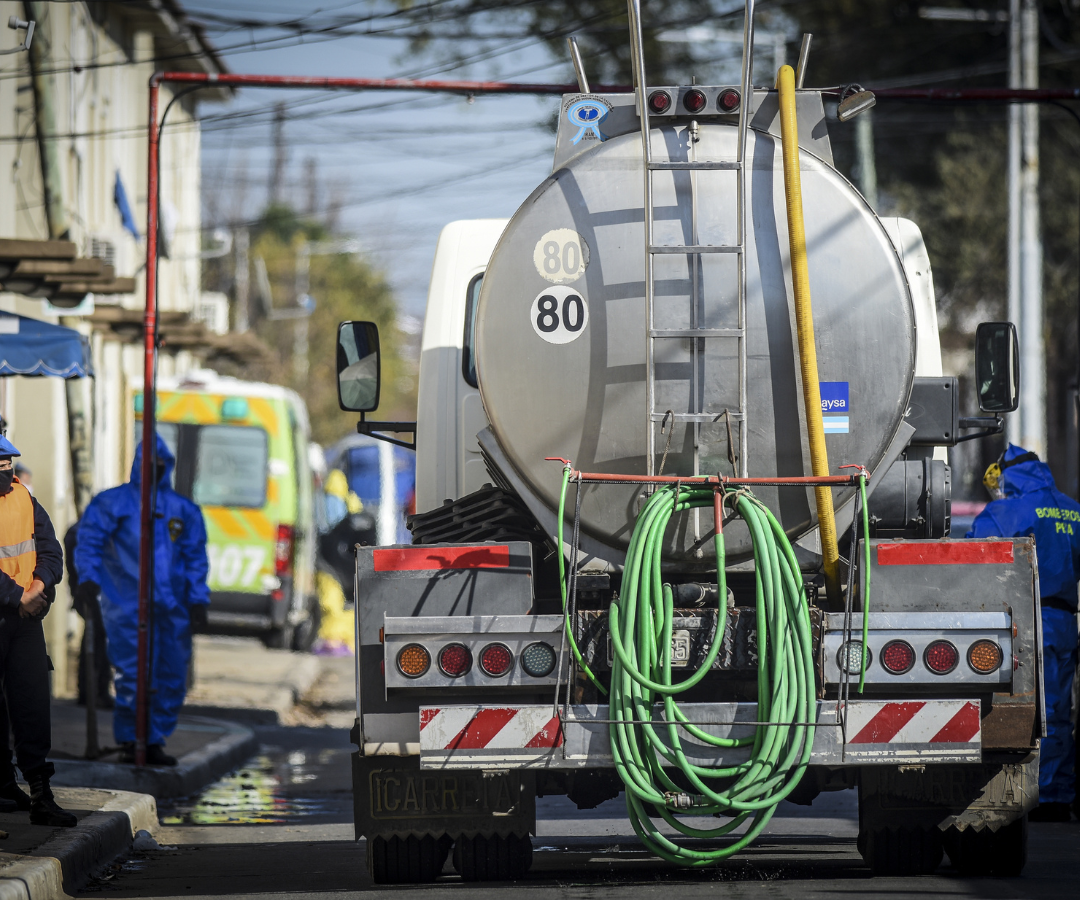 Argentina cierra un acuerdo sobre el agua, un triunfo para el impulso de privatización de Milei