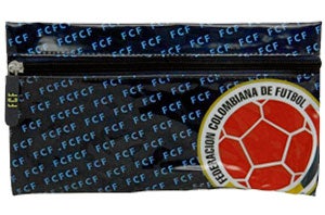 Camisetas, cuadernos y maletas para apoyar a la Selección